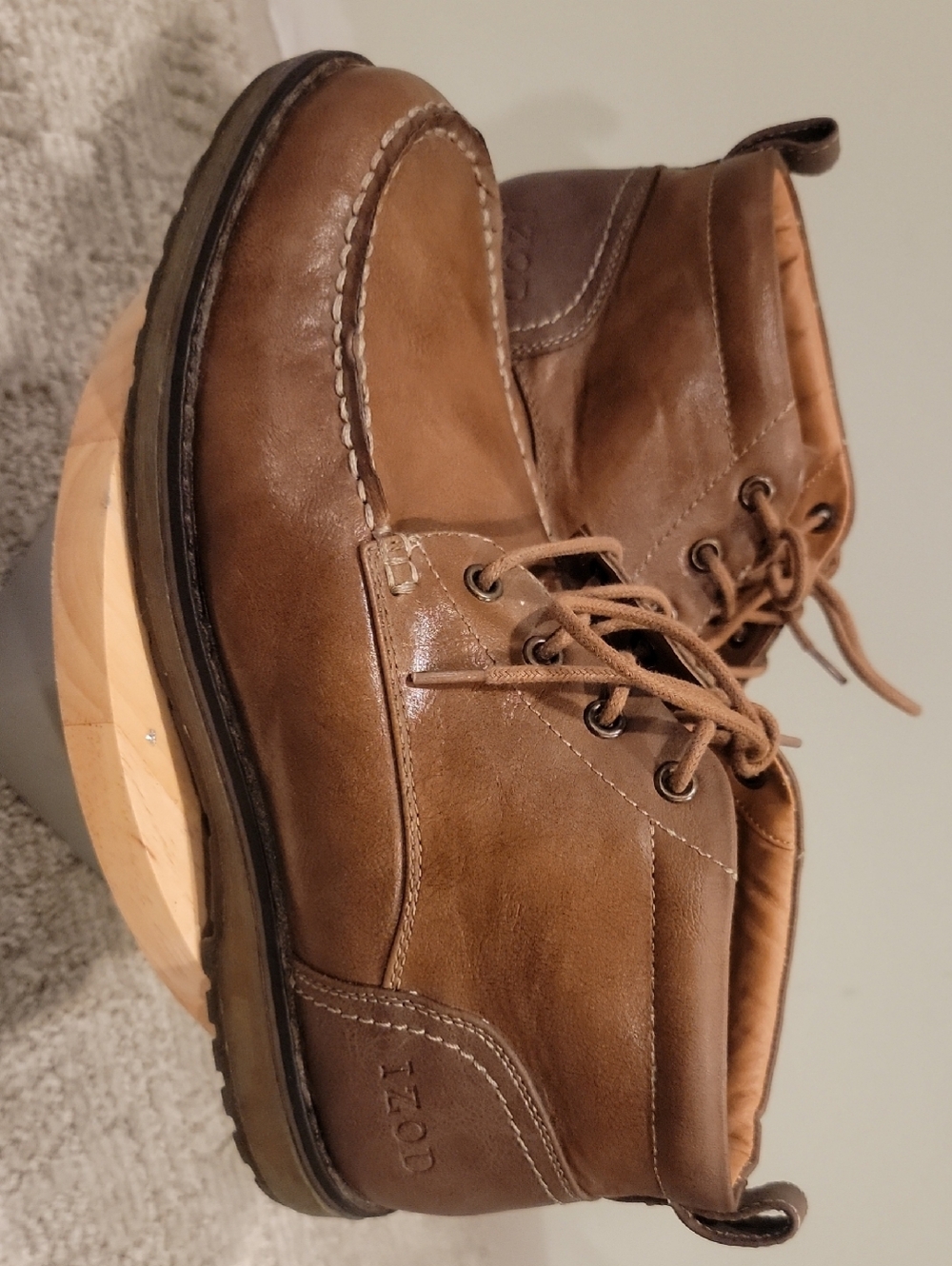 Izod Men's Tan Brown Leather Chukka Boots